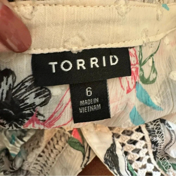 Torrid Long Sleeve Sheer Floral Embroidered Blouse - Picture 5 of 8